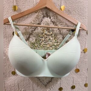 NTW Victoria’s Secret T-Shirt Collection Bra